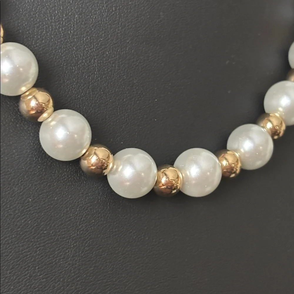 Nordstrom Rack White and Gold Round Beaded Adjustable Nickle Free Necklace